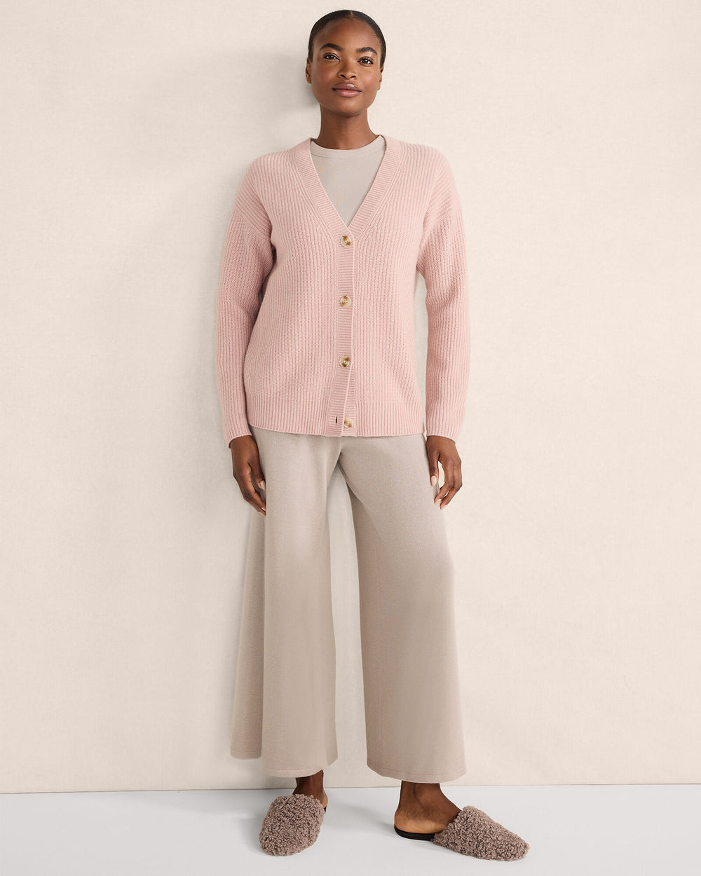 BLACK|CREAM|FRENCH ROSE FLEUR|LAKE HTHR/WAVE HTHR|LIGHT SLATE HEATHER|LT HIBISCUS/WILLOW BARK|MESA HEATHER|NORTH SEA|OLIVE HEATHER|SLATE BROWN/PURE TAUPE|TWILIGHT|DRIFTWOOD HTHR|HUNTER HTHR|STREAM CASHMERE SHAKER STITCH CARDIGAN | Talbots US