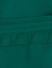 PINE GROVE AIRKNIT STRETCH RIBBED CARGO JOGGERS | Talbots outlet