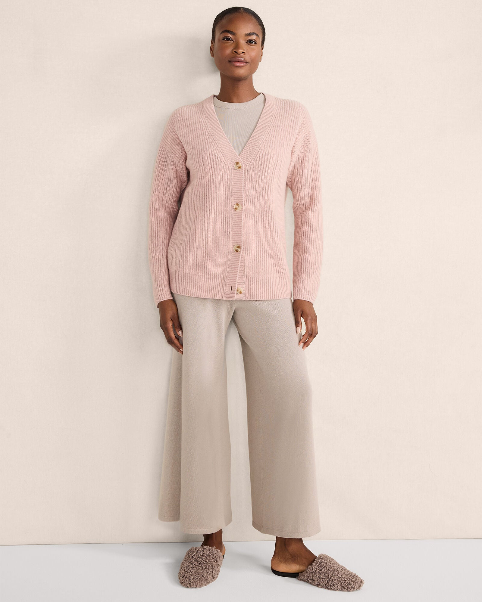 BLACK|CREAM|FRENCH ROSE FLEUR|LAKE HTHR/WAVE HTHR|LIGHT SLATE HEATHER|LT HIBISCUS/WILLOW BARK|MESA HEATHER|NORTH SEA|OLIVE HEATHER|SLATE BROWN/PURE TAUPE|TWILIGHT|DRIFTWOOD HTHR|HUNTER HTHR|STREAM CASHMERE SHAKER STITCH CARDIGAN | Talbots US