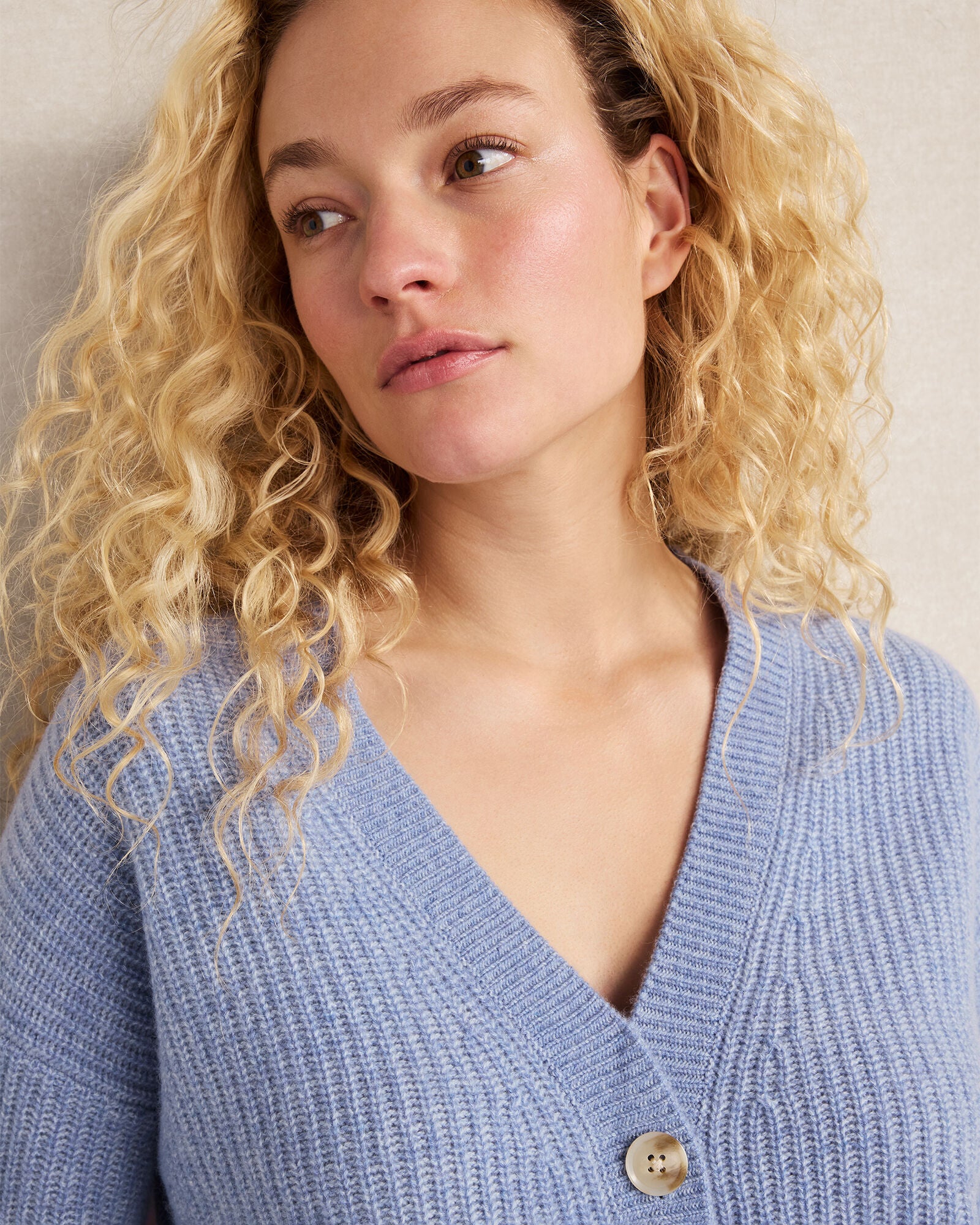 BLACK|CREAM|FRENCH ROSE FLEUR|LAKE HTHR/WAVE HTHR|LIGHT SLATE HEATHER|LT HIBISCUS/WILLOW BARK|MESA HEATHER|NORTH SEA|OLIVE HEATHER|SLATE BROWN/PURE TAUPE|TWILIGHT|DRIFTWOOD HTHR|HUNTER HTHR|STREAM CASHMERE SHAKER STITCH CARDIGAN | Talbots US