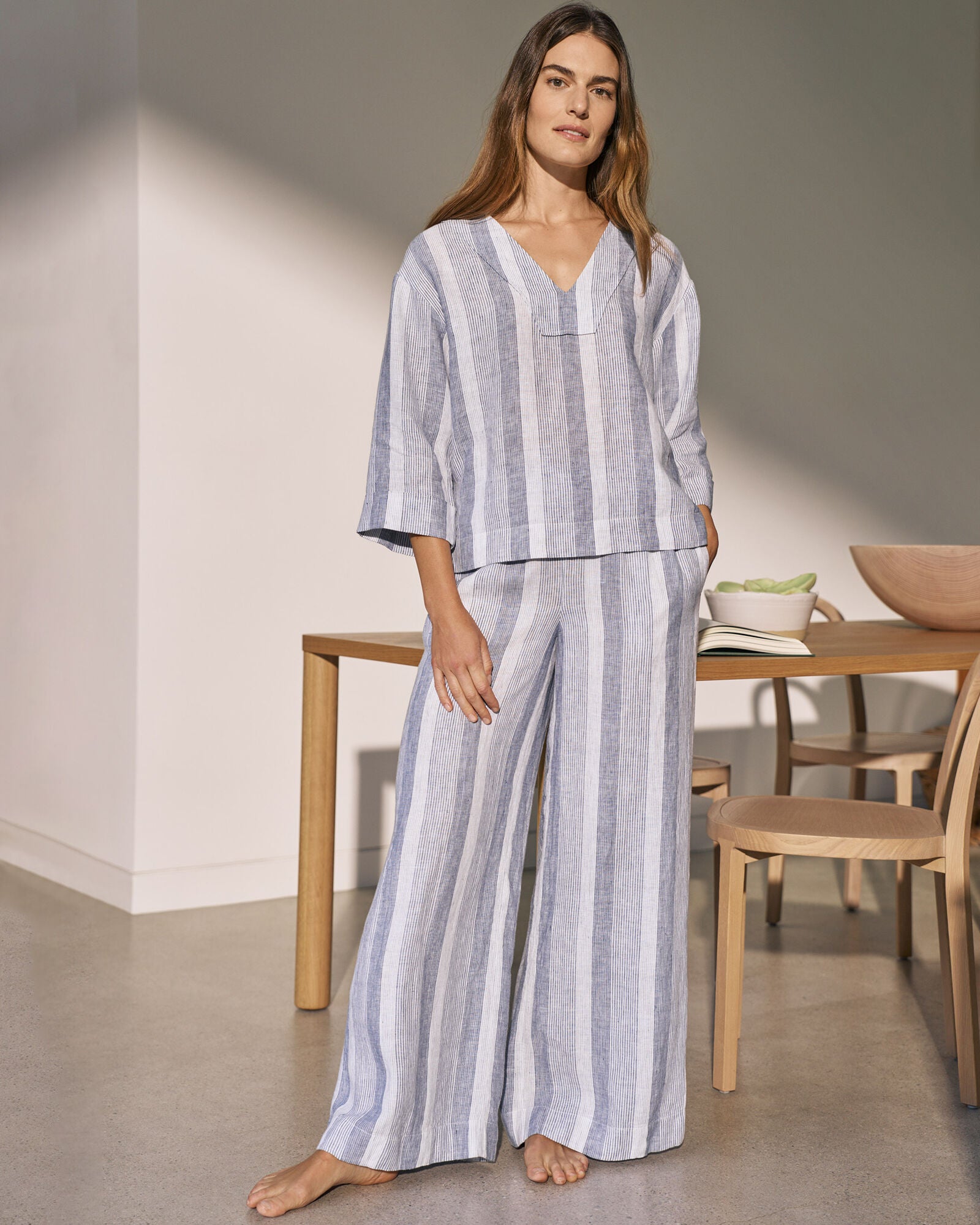 OMBRE STRIPE LINEN OMBRÉ STRIPE V-NECK TOP | Talbots US