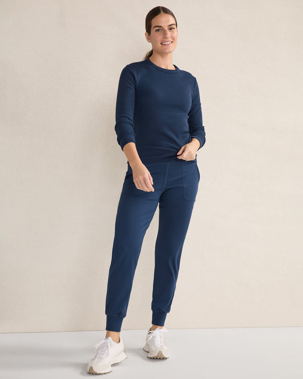 BLACK|LIGHT STONE|MIDNIGHT|RAINFALL|TWILIGHT|BLACKCURRANT|BURGUNDY BERRY|NIGHTENGALE|PORCINI|PORTABELLA|THYME|CHALET|OLIVE BALANCE JOGGERS | Talbots outlet
