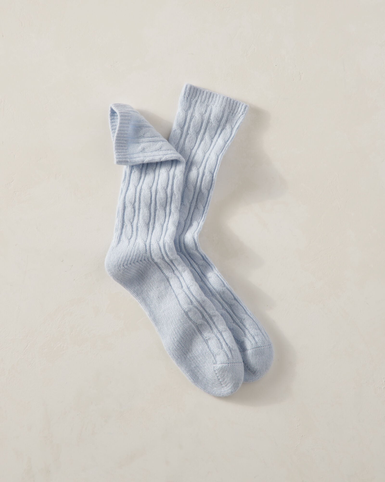 ALOE DONEGAL|BISCOTTI|BURGUNDY BERRY|CHALET HEATHER|DRIED MOSS HTHR|FEATHER|FRENCH ROSE FLEUR|LAVENDER|MESA HTHR|PLUM|STREAM|TWILIGHT CASHMERE BLEND CABLE KNIT SOCKS | Talbots US