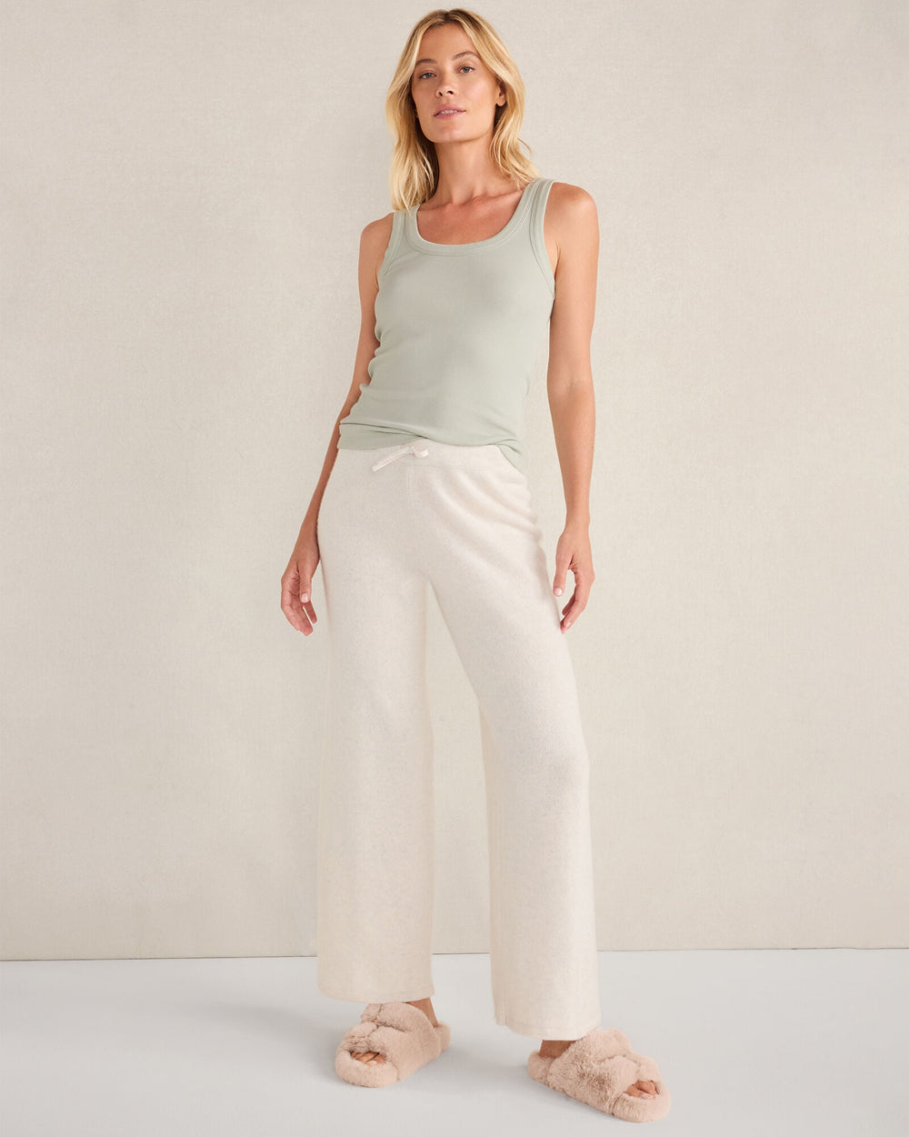 BLACK|FAWN HEATHER|IVORY|MIDNIGHT|PEWTER HEATHER BROS|SEPIA ROSE|TAUPE HEATHER|TWILIGHT|VETIVER|WHITE|BLACKCURRANT|GLACIER FROST|LILAC MAUVE|NIGHTENGALE|SALTY GREEN|STREAM|TULE FOG HTHR ORGANIC COTTON SCOOP NECK TANK | Talbots discount