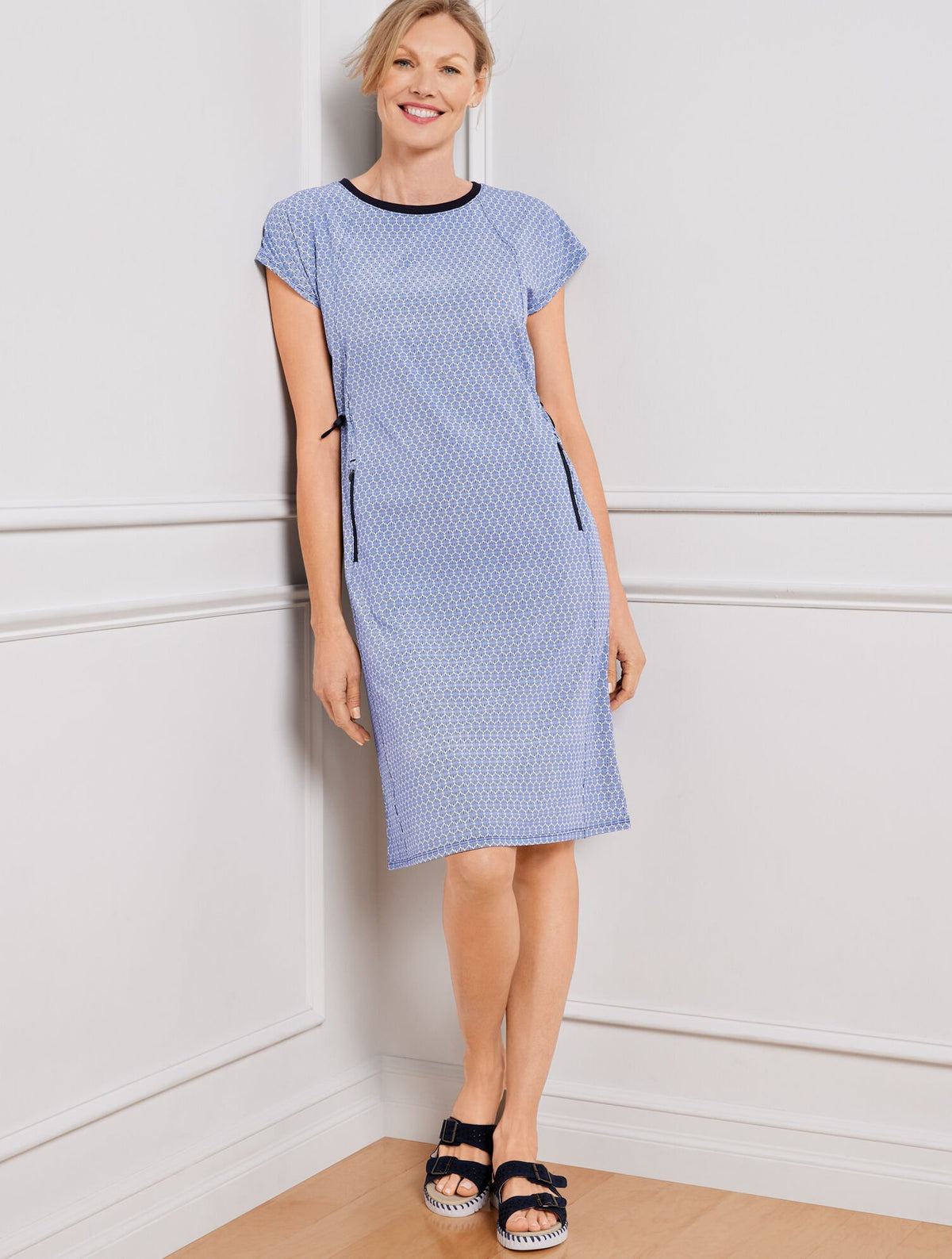 WHITE/INDIA INK LIGHTWEIGHT WOVEN STRETCH BUNGEE CORD DRESS - SCALLOP | Talbots discount