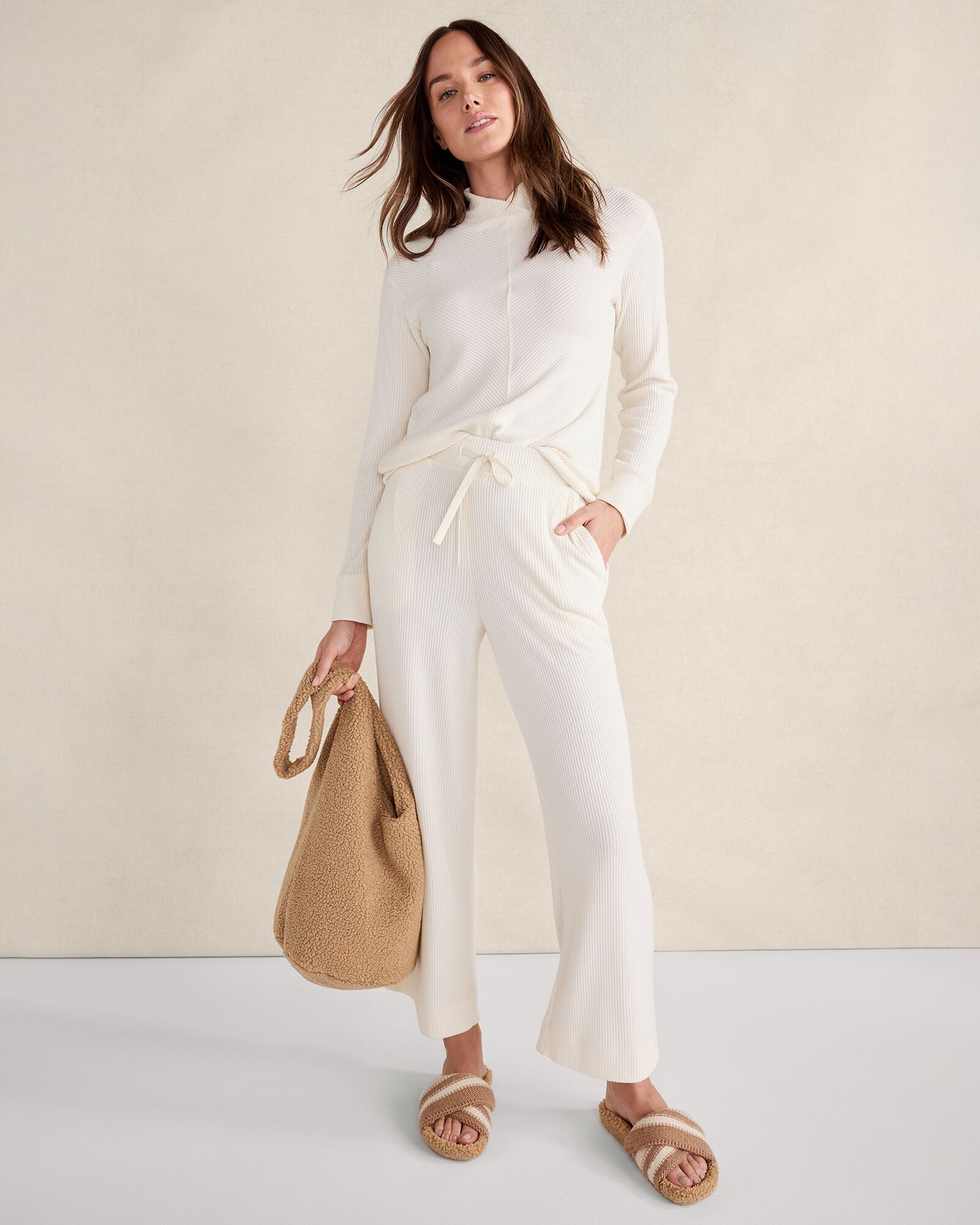 ANISE|IVORY CURLY SHERPA BUCKET TOTE | Talbots online