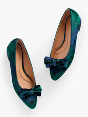 HIGHLAND GREEN MULTI EDISON BOW FLATS - VELVET SNOWFLAKE | Talbots near me