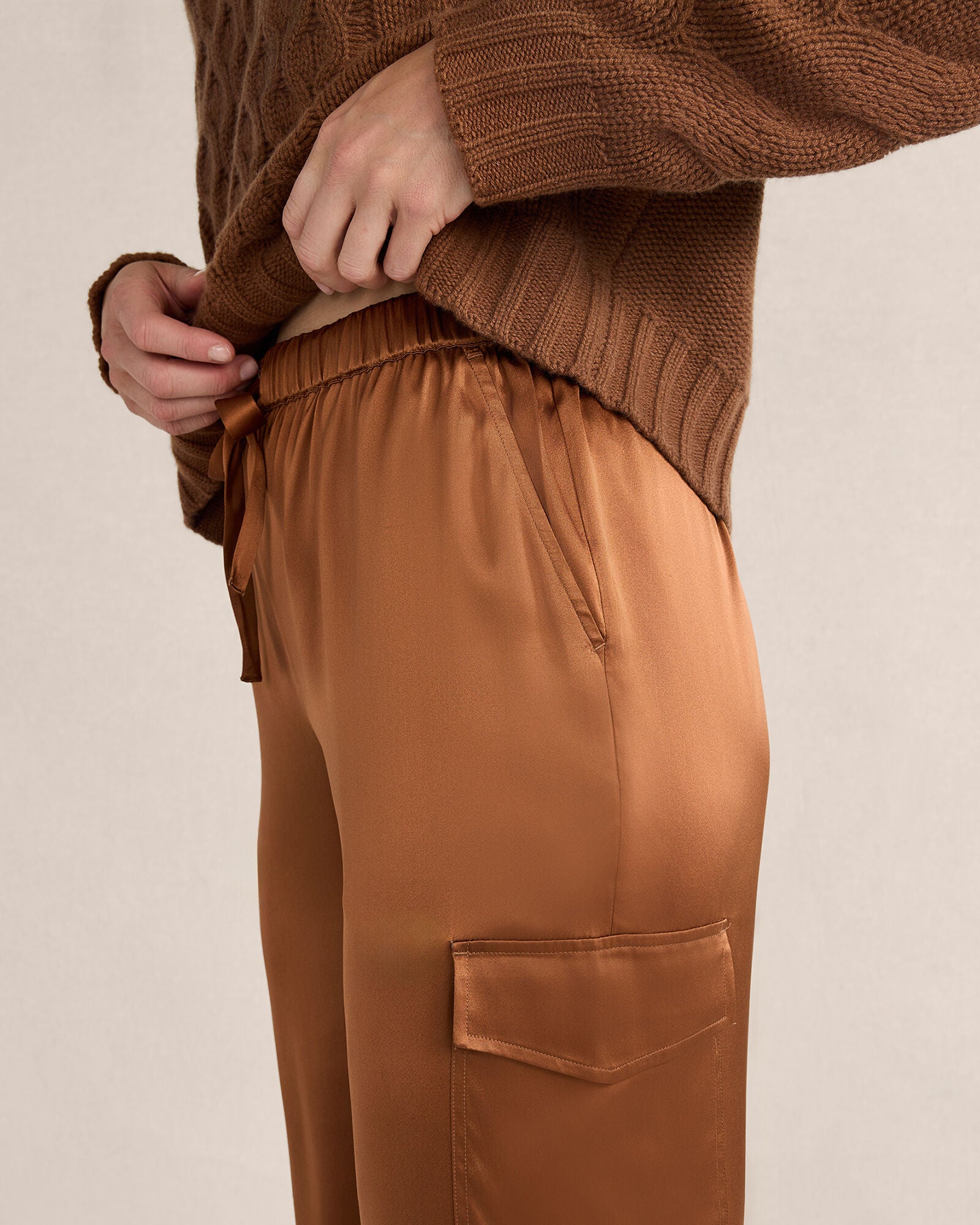 CLOVE WASHABLE SILK DRAWSTRING CARGO JOGGERS | Talbots online