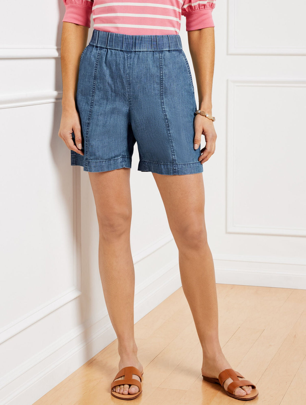 CHAMBRAY PULL-ON SHORTS - CHAMBRAY - 6” | Talbots near me