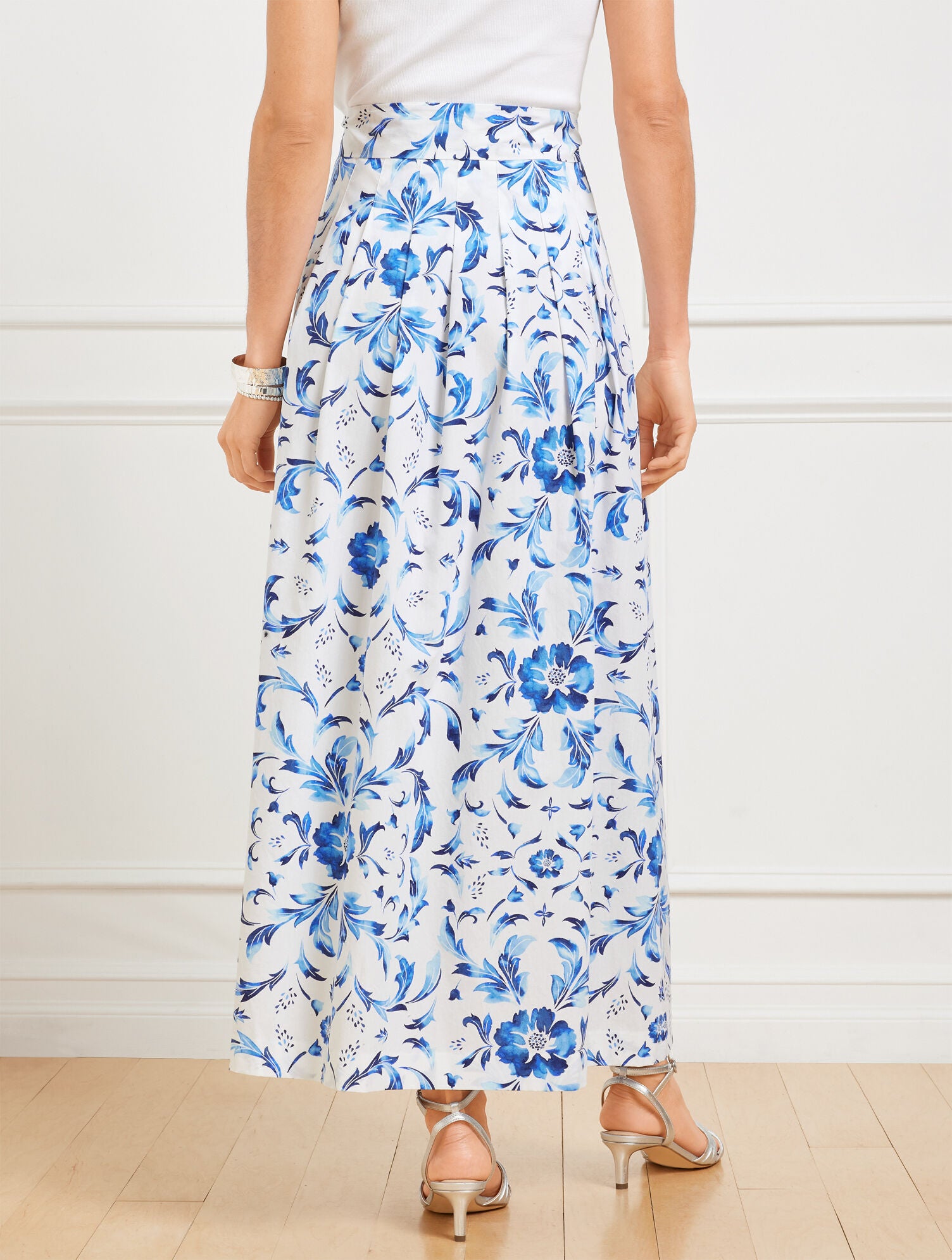 WHITE/INDIA INK PIPER PLEATED PATIO SKIRT - BEAUTIFUL SCROLL | Talbots on sale