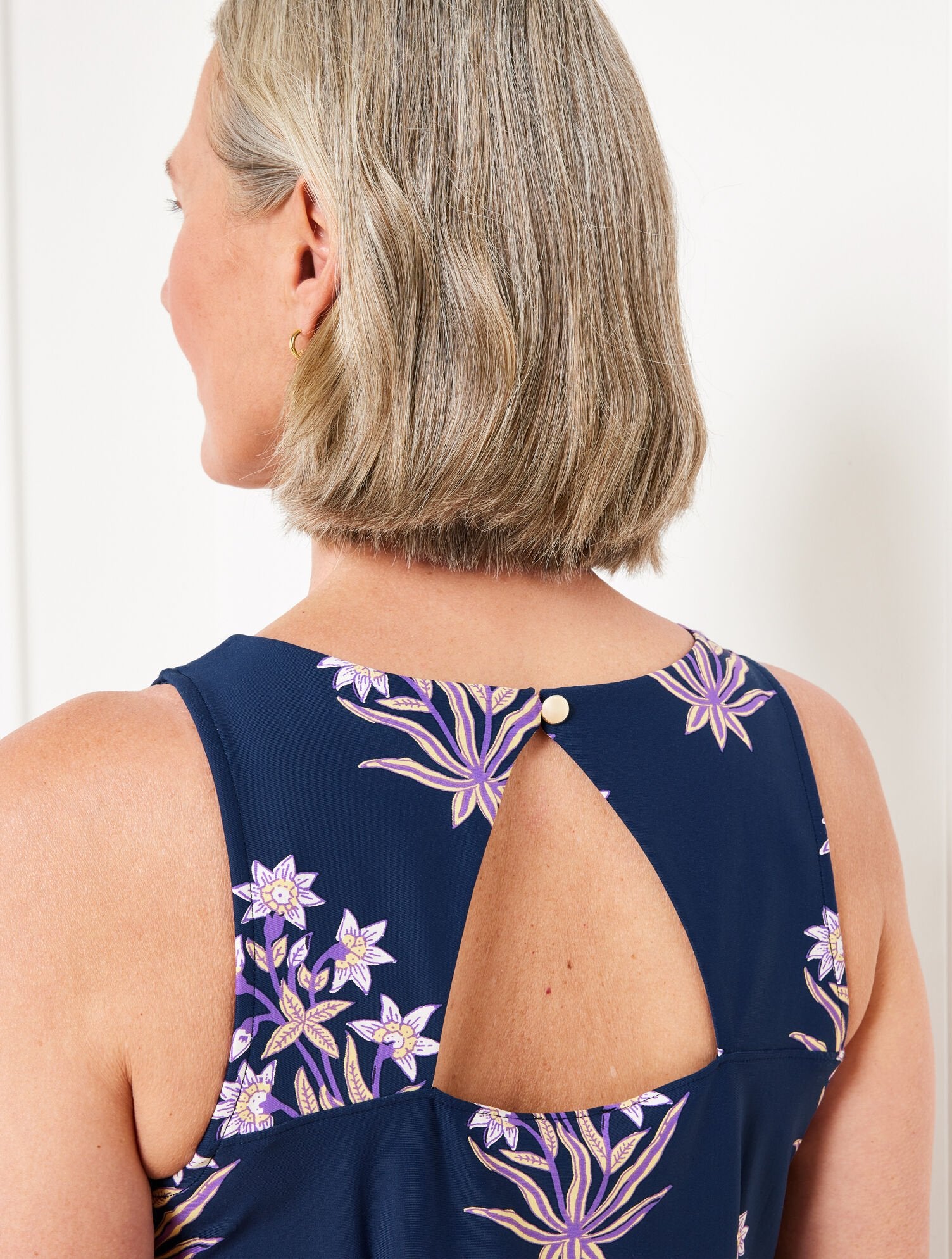INDIA INK MULTI EFFORTLESS JERSEY SHIFT DRESS - LEAFY FLORAL | Talbots US