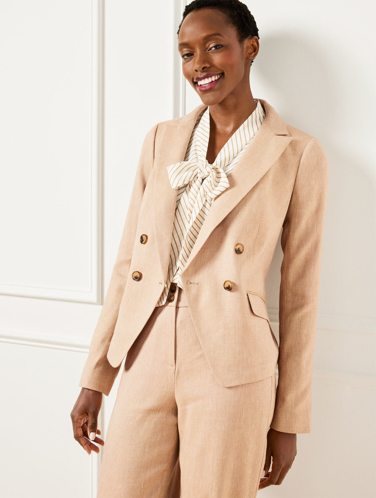 CAFE/IVORY TEXTURED STRETCH LINEN BLAZER | Talbots US