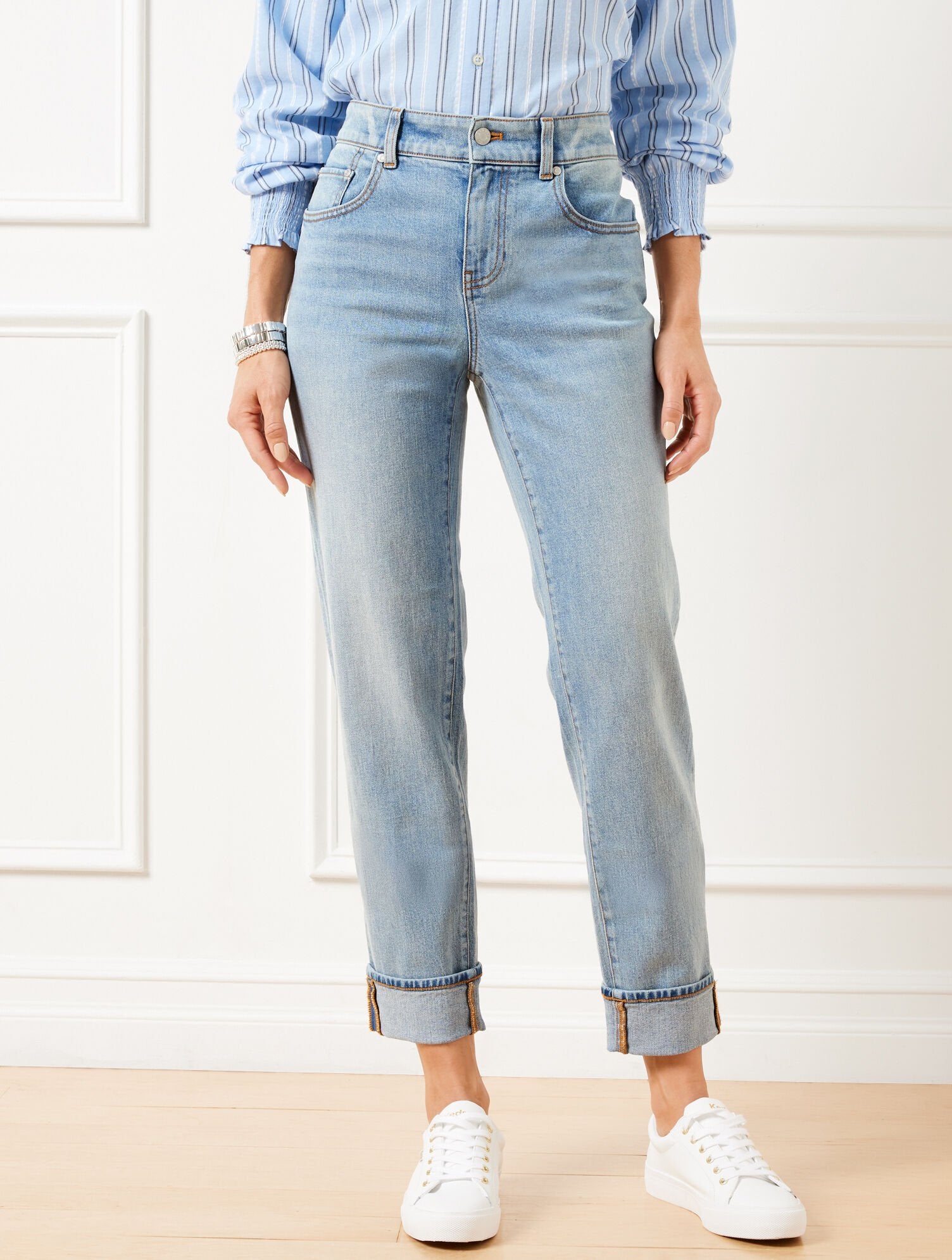 CARNASIE WASH EVERYDAY RELAXED JEANS - CANARSIE WASH | Talbots for sale