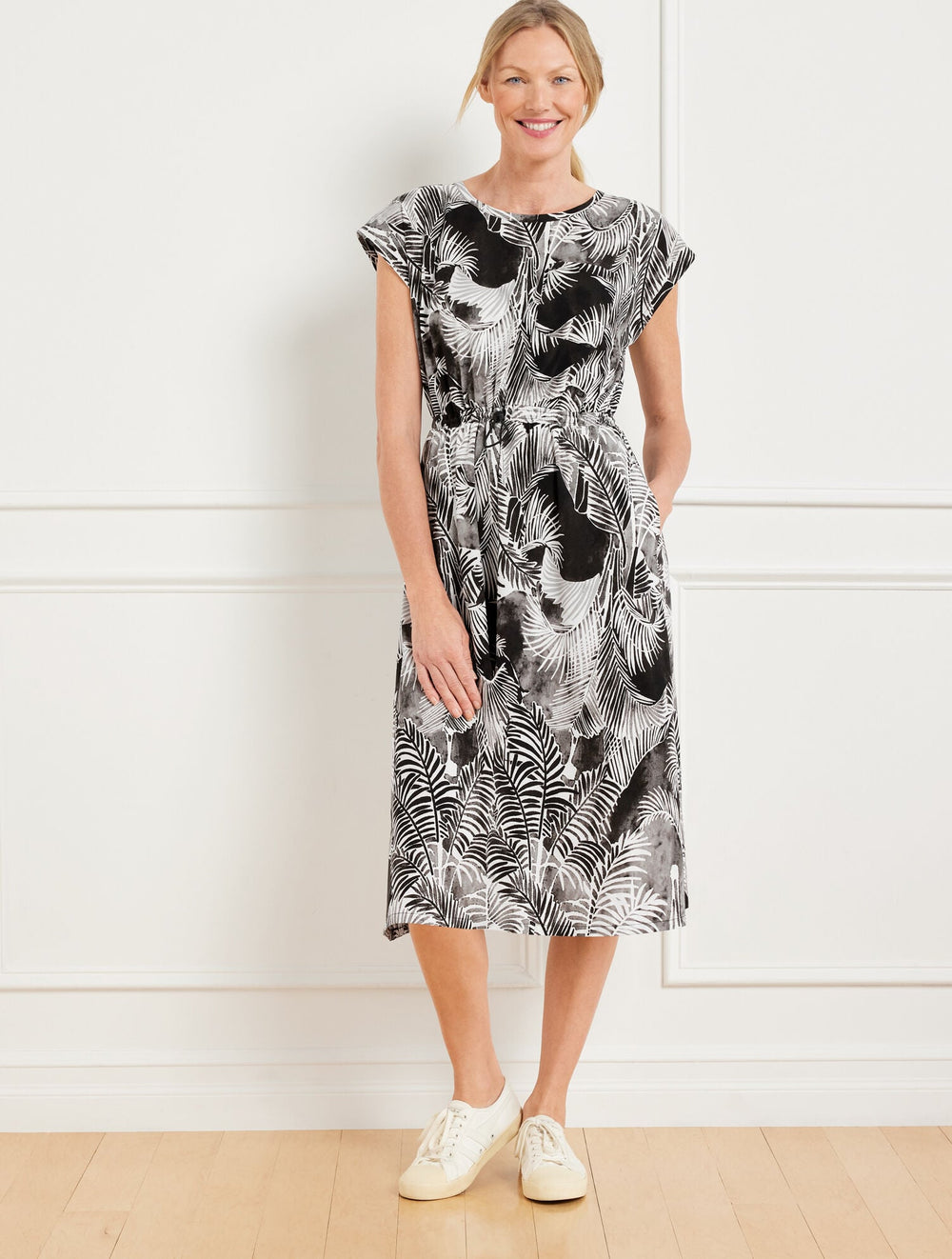 BLACK/WHITE LIGHTWEIGHT WOVEN STRETCH MIDI DRESS - BREEZY PALMS | Talbots online