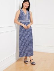 WHITE/INDIA INK EFFORTLESS JERSEY MAXI DRESS - PRETTY MEDALLION | Talbots US