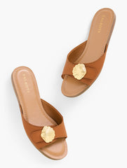 HAVANA TAN KAIA SHELL VACHETTA SLIDES | Talbots US