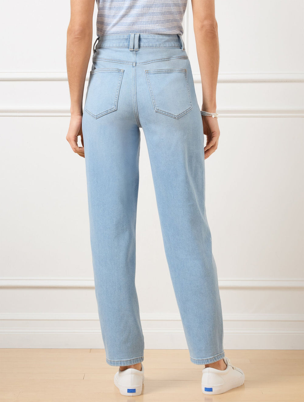 CARLINA WASH RELAXED TAPERED BARREL LEG JEANS - CARLINA WASH | Talbots for sale