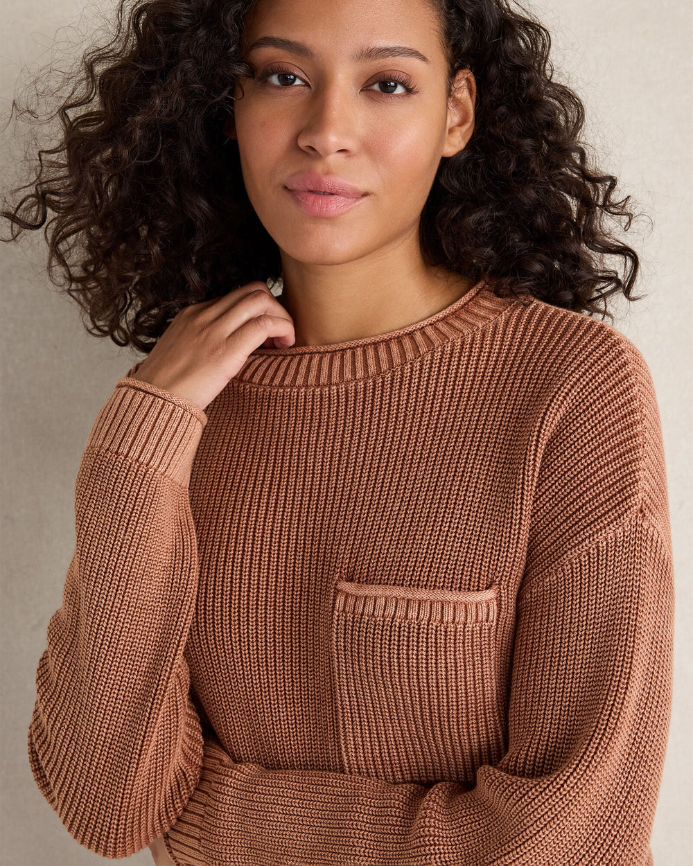 GARMENT DYE SMOKE ROSE COTTON SHAKER STITCH POCKET CREWNECK | Talbots outlet