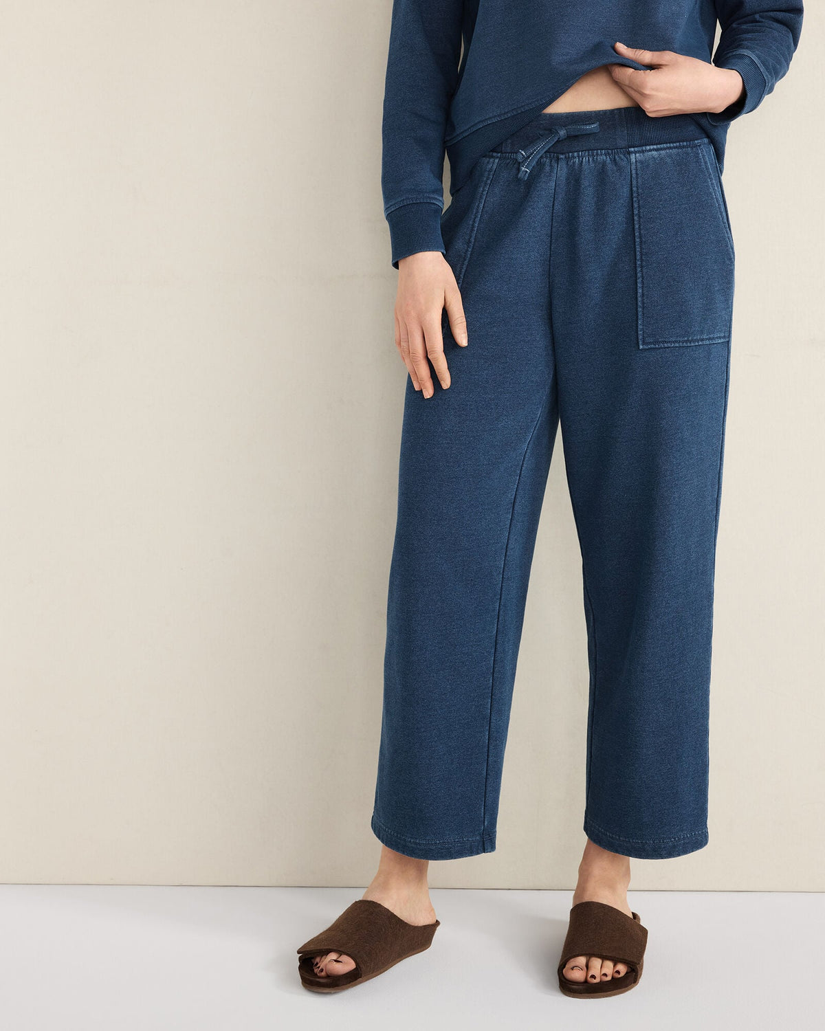 DK WASH INDIGO WASHED COTTON FLEECE STRAIGHT LEG PANTS | Talbots sale