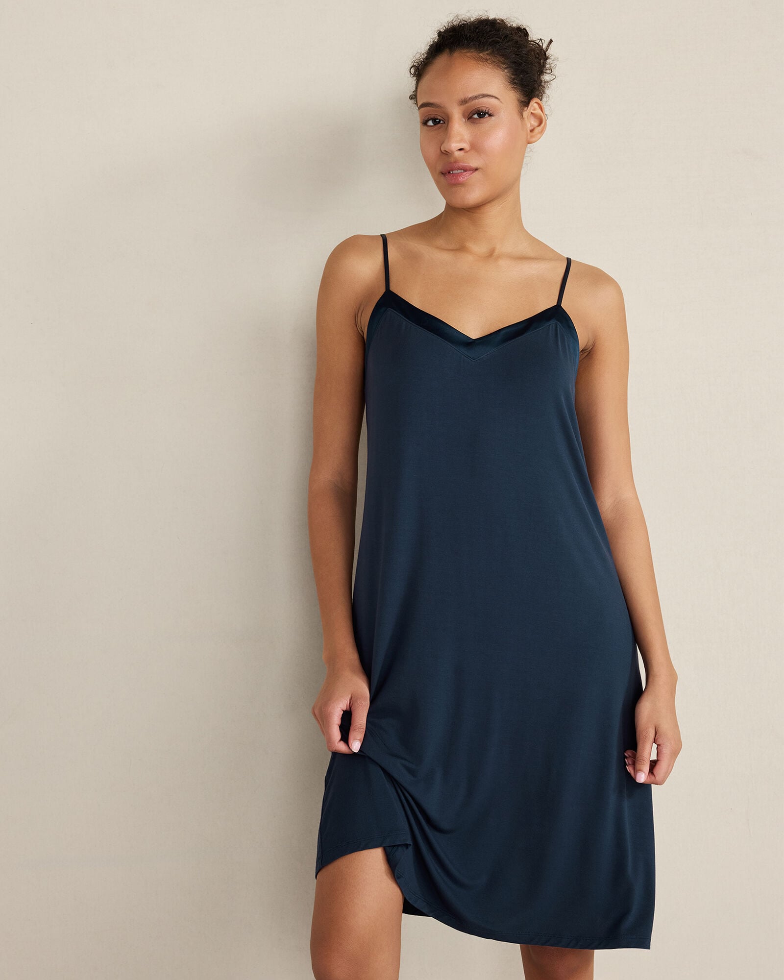 TRUE NAVY|BEGONIA CALM & COOL V-NECK SLEEP CHEMISE | Talbots online