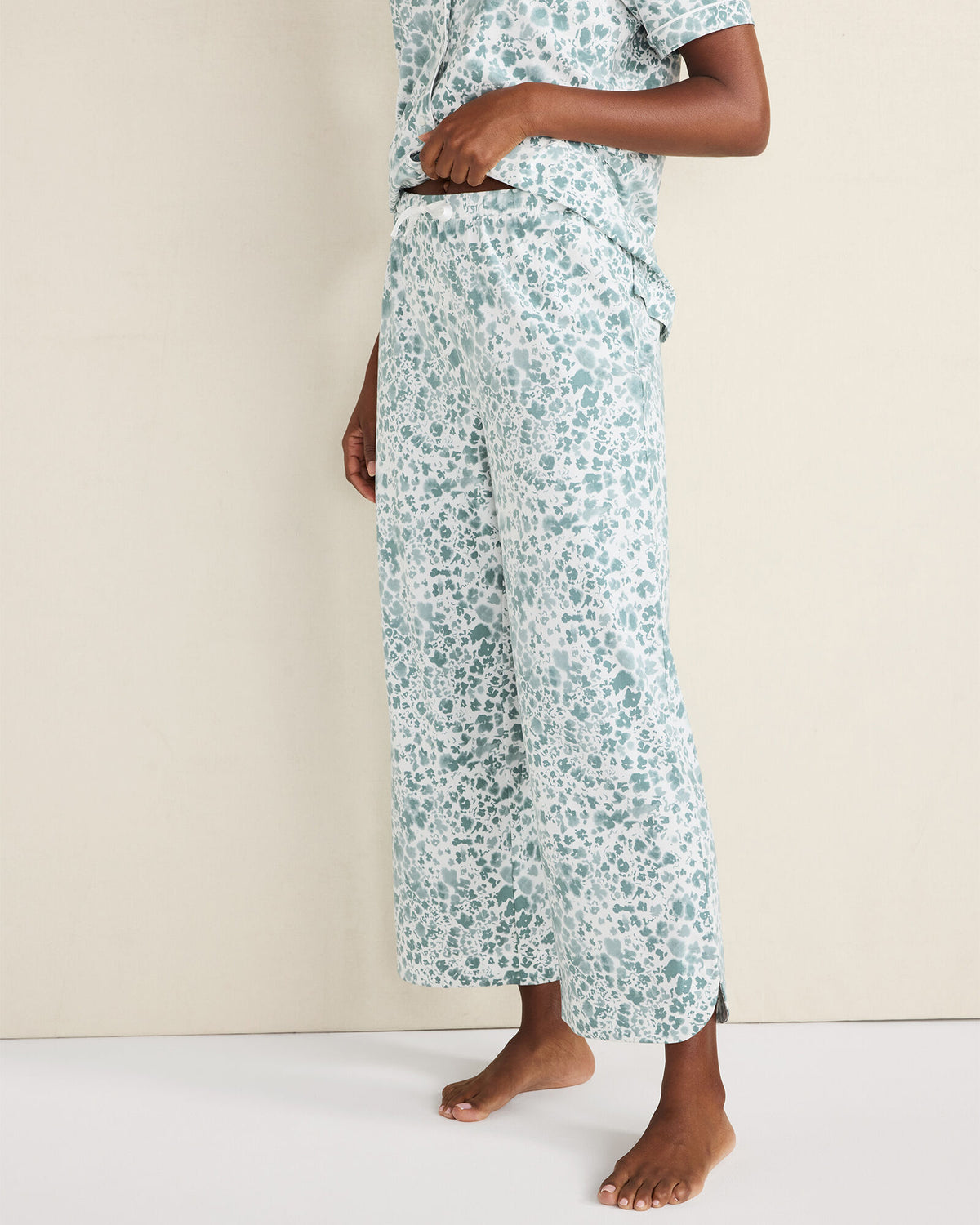 DRAGONFLY ANIMAL FLORETS ORGANIC COTTON JERSEY BLURRED FLORAL PAJAMA PANTS | Talbots on sale