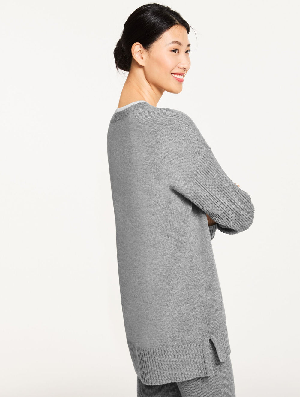 HORIZON GREY HEATHER|IOLITE HEATHER V-NECK TUNIC SWEATER | Talbots US