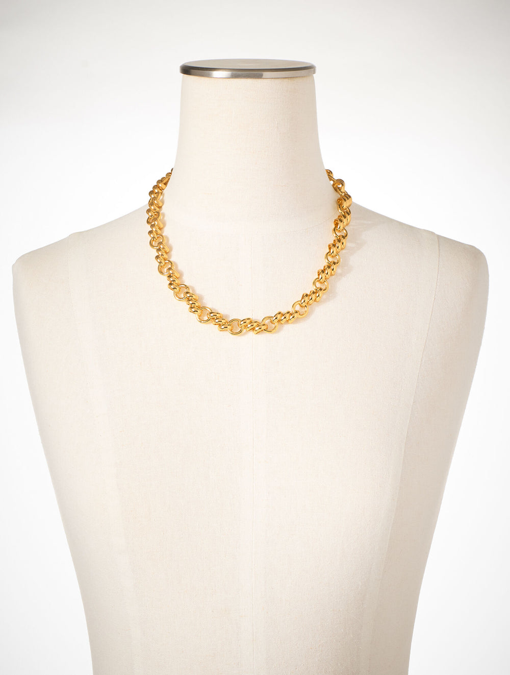 GOLD TRI LINKS NECKLACE | Talbots online