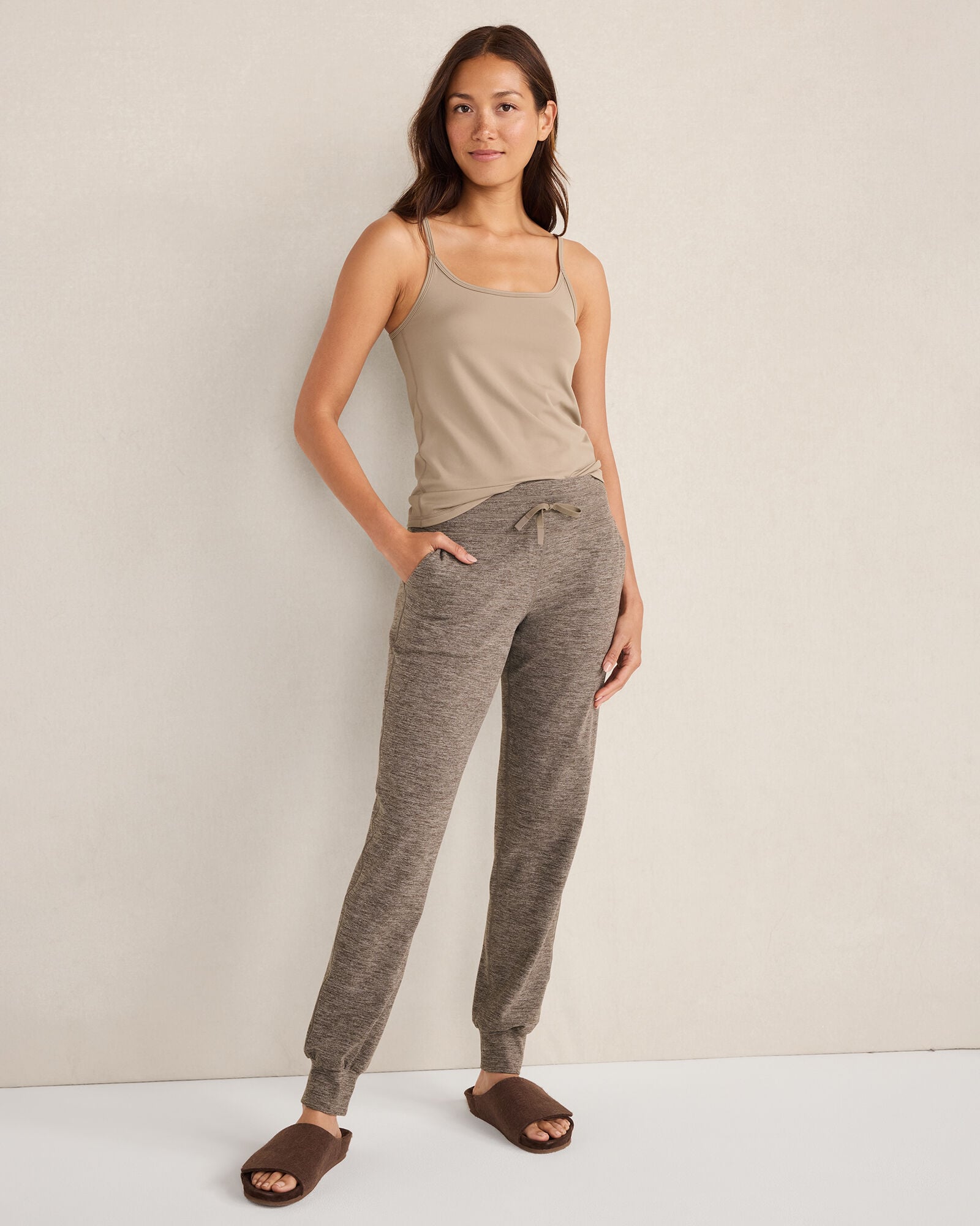 TRUFFLE HEATHER BALANCE HEATHER DRAWSTRING JOGGERS | Talbots outlet