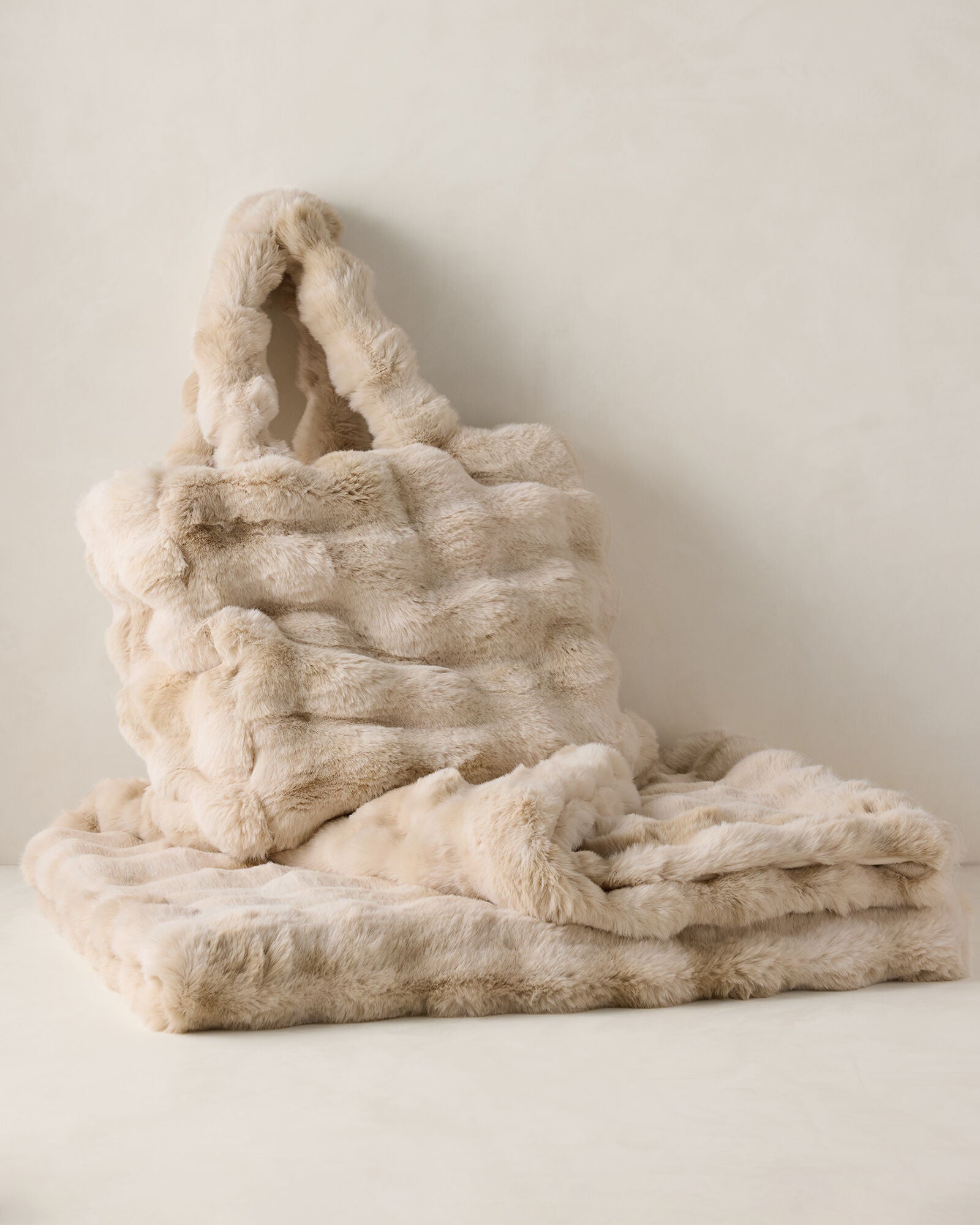 CREAM|FEATHER GREY|SEA BLUE FAUX FUR THROW BLANKET AND TOTE | Talbots sale