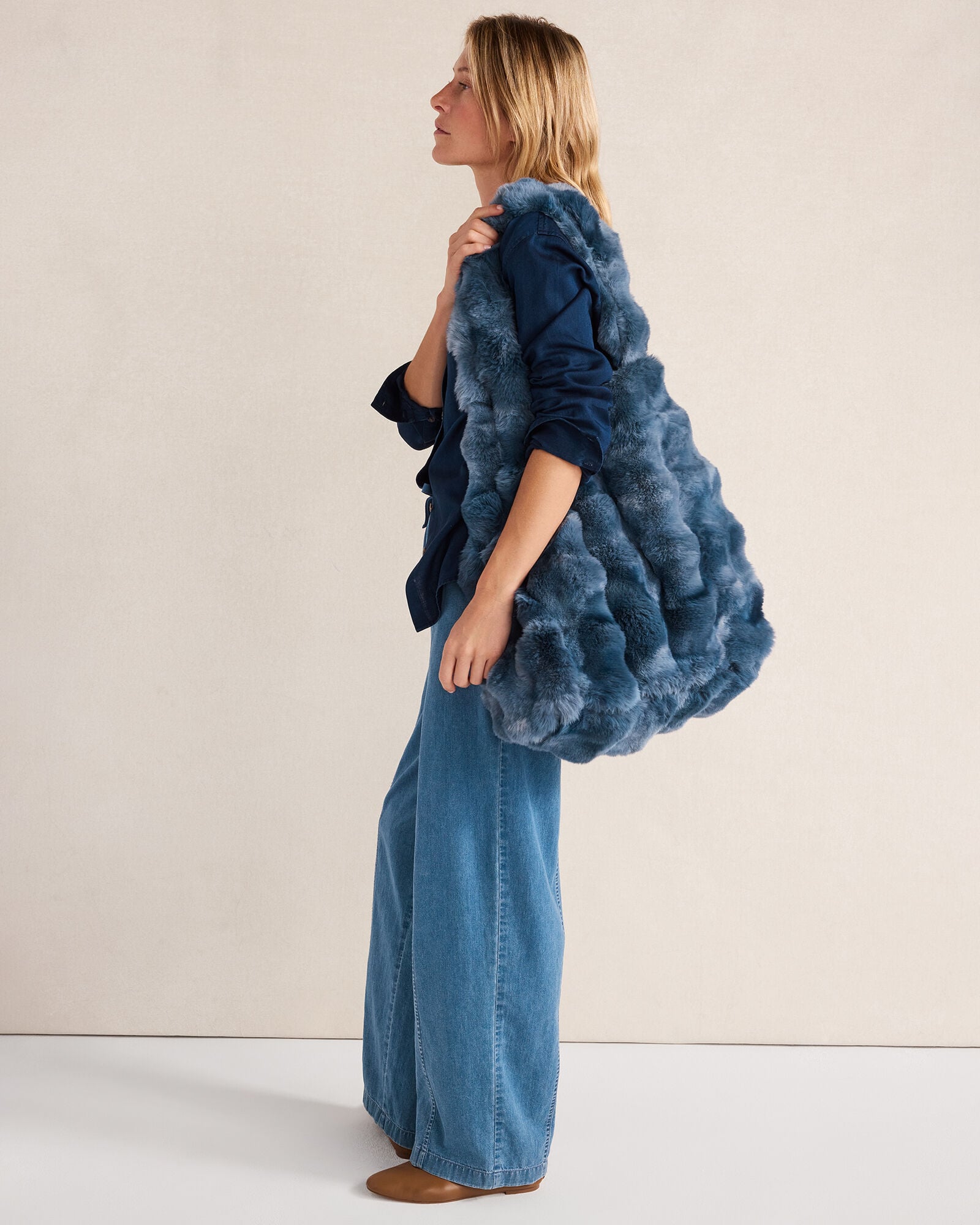 CREAM|FEATHER GREY|SEA BLUE FAUX FUR THROW BLANKET AND TOTE | Talbots sale